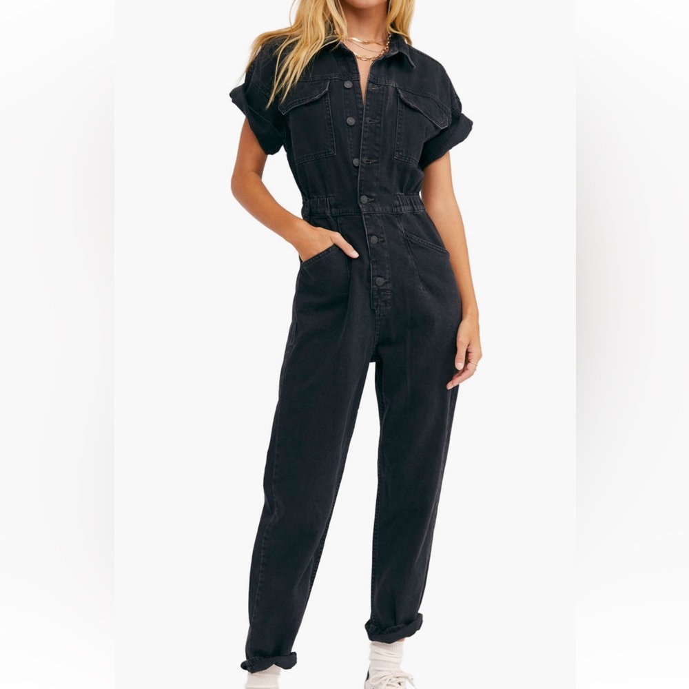 Free People
We the Free Marci Denim Jumpsuit
Black
Size small